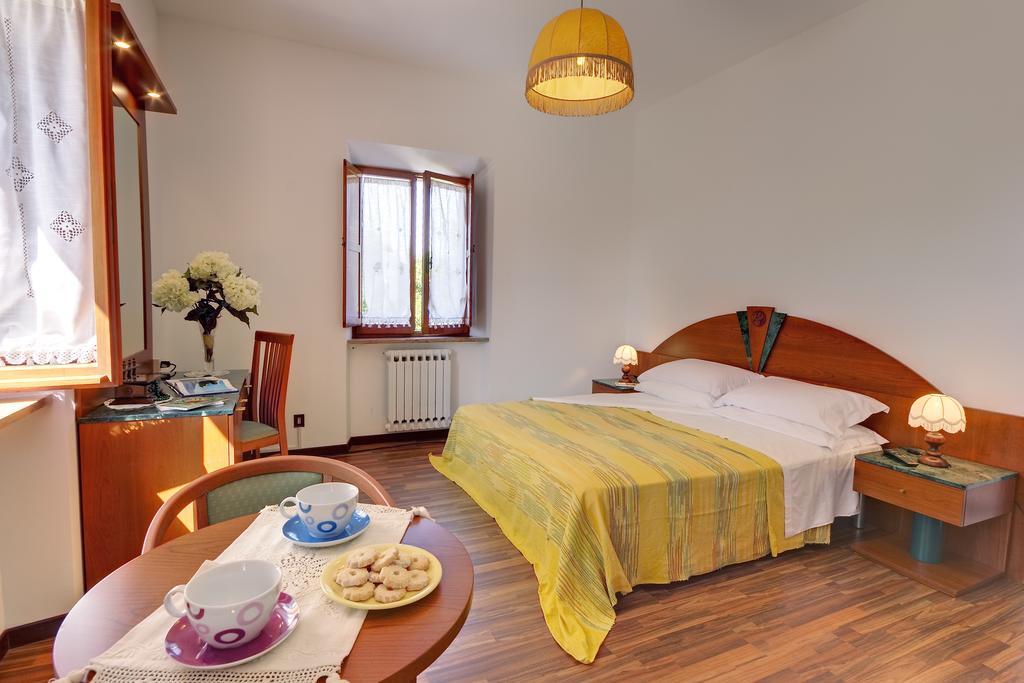 Affittacamere Villa Gigli Сироло Екстериор снимка