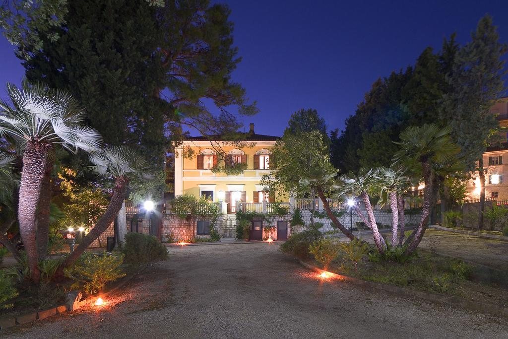 Affittacamere Villa Gigli Сироло Екстериор снимка